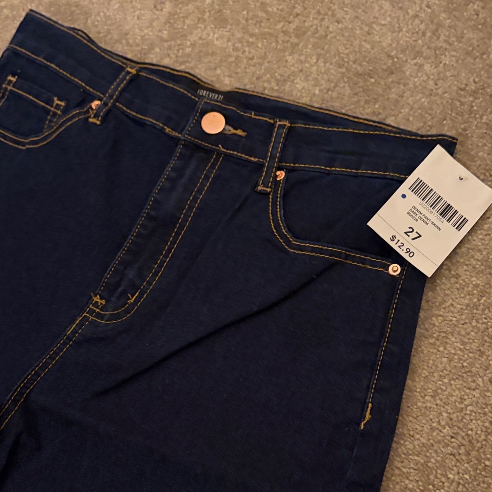 Forever 21 dark wash denim skinny jeans